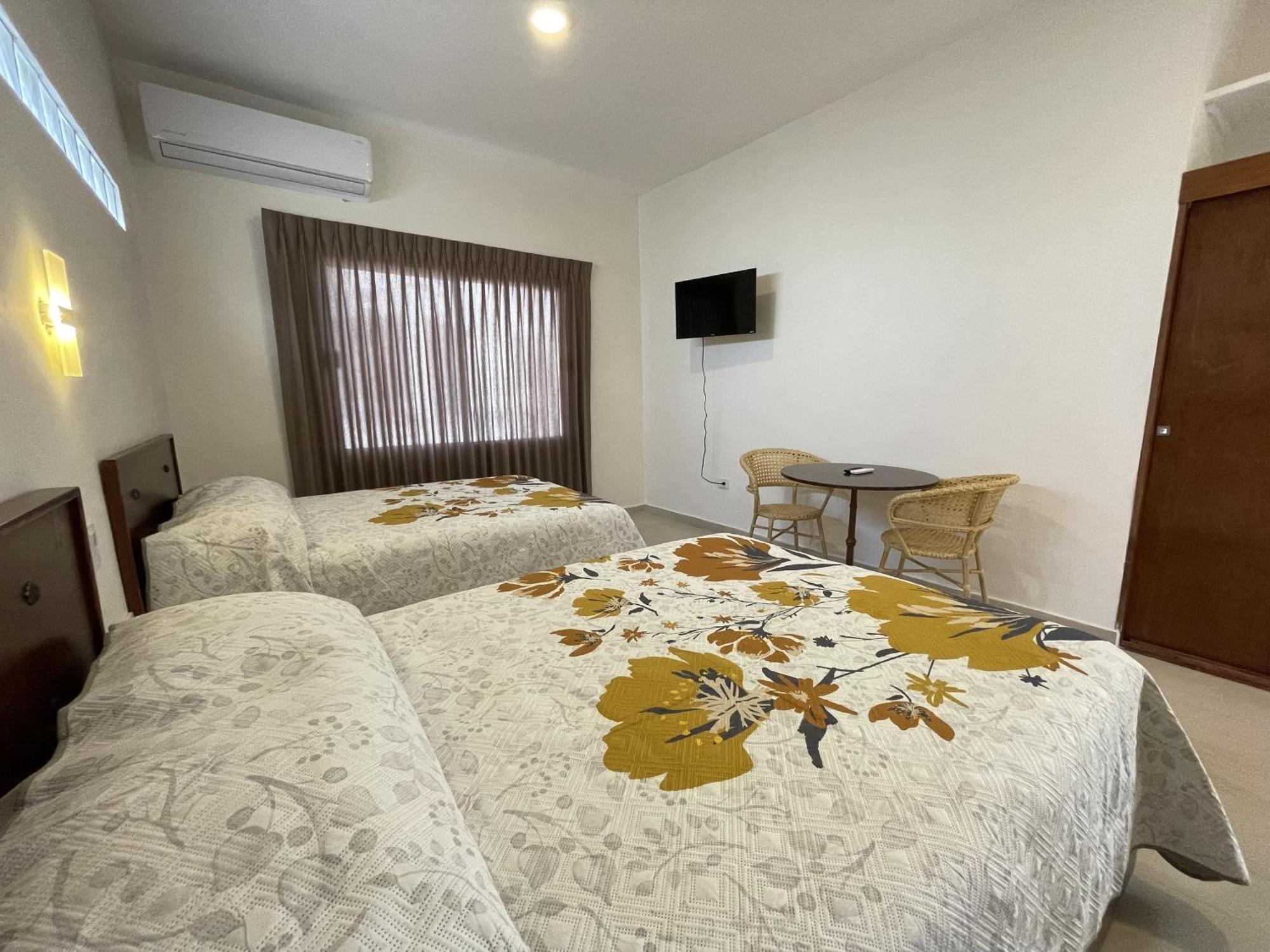 Hotel Allende La Paz Esterno foto